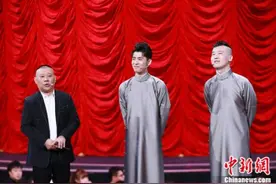 《欢乐喜剧人》张云雷杨九郎补位 岳云鹏传“秘籍”图片