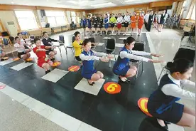 山东交院首次招收空乘专业招录比例28选1 卸妆拼素颜图片
