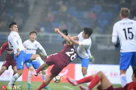 惠家康破门杜佳扑点 张呈栋扫射救主天津泰达1-1战平华夏幸福图片