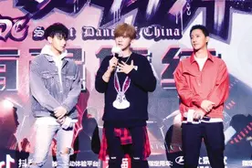 黄子韬再玩“破音”梗 成笑点担当图片