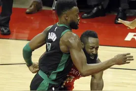 NBA常规赛：火箭胜凯尔特人图片