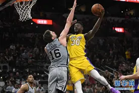 NBA常规赛：湖人胜马刺图片