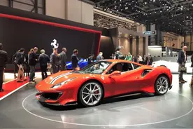 2018日内瓦车展重磅新车|法拉利720匹马力史上最强街道版V8图片