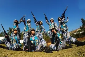 “两栖霸王花”VS“东风女快递员”，碰撞出什么火花？图片