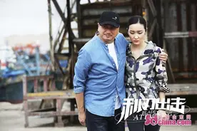 《利刃出击》燃情三月 卧底武警致敬“无名英雄”图片