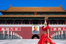 春回大地 邓超予携《跳春光》为十九届三中全会献礼图片
