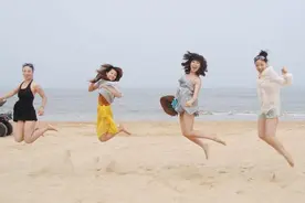 海边游玩不怕晒，掌握护肤技巧让你玩个high图片