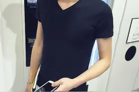 火热盛夏潮男休闲简约穿搭图片
