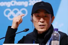 中方演出团队平昌“受气”？ 张艺谋：只要让我们上台就行 快看视频封面