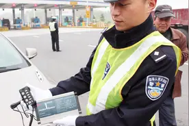 交警查车都会查什么？这几样交警一查一个准，新手要搞明白视频封面