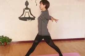 瑜伽初级教程，简单易学在家练，瘦腰瘦肚子瑜伽