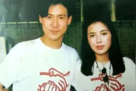 张学友太太罗美薇超市购物 51岁身材惊艳众人视频封面
