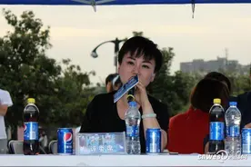 麻辣评委老师分享开嗓方法 时效乐队引共鸣图片