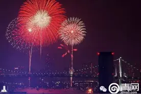 日本夏日度假必去的花火大会图片