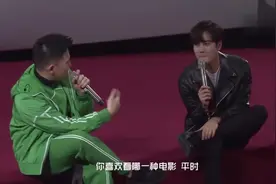 「超清」范丞丞连线姐姐范冰冰 姐姐拍戏间隙鼓励弟弟视频封面