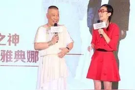 郭德纲穿白纱长裙加盟《花样男神》 对自己颜值有自信图片