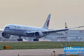 Ameco助国航787-9飞机梦想成行图片