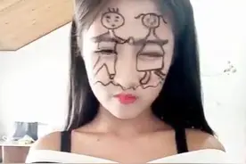 美女又出双人舞新作品了，形象何在图片