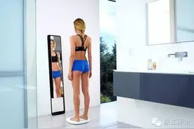 神奇镜子展现健身前后身材变化图片