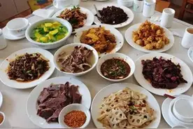 昆明人太“凶残”，居然连马匹都吃！图片