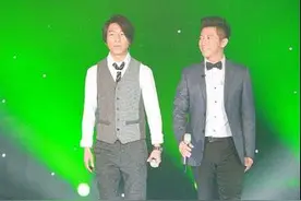 他和他发布《绝地逃亡》同名歌曲图片