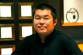琥珀雕刻大师陈焕升手把手教你雕琥珀图片