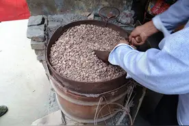 面食一绝：石头籽里烙出美味的饼！图片