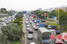 东莞小区停车位紧缺乱象横生 停车费攀升车位现交易热图片