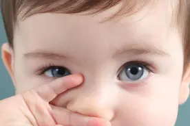 揭秘：母乳能治疗宝宝的眼部感染吗？图片