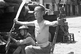 珍贵历史照片：国军赤膊上阵打鬼子，他们也是铁骨铮铮的汉子！图片