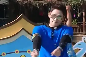 跑男：邓超推车，陈赫吃虾，“布谷”变装，凭什么还去黑Rain图片