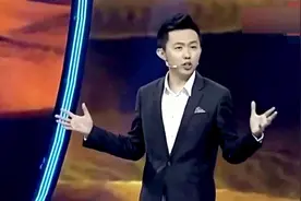 奶茶妹妹前男友原来是他，不仅帅还有才，她为何却选择了刘强东？视频封面
