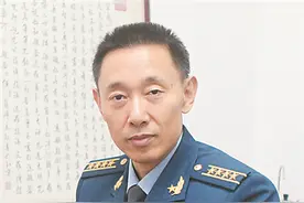 军旅篆刻家周建远:梅花香自苦寒来图片