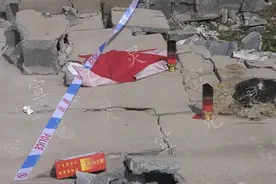 拆除围墙发生意外 围墙倒塌压死一人图片