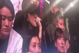 吴千语分手后看周董演唱会 点歌环节被选中唱《彩虹》图片