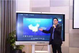 直击鸿合商用交互平板深圳盛会！X系列优势尽显 新N系列闪亮登场图片