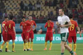中国队0∶6威尔士队|里皮：我看错了某些人图片