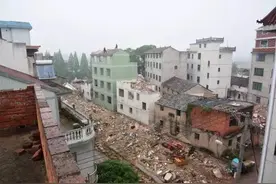 111户旧房基本腾空！佛堂湖滨村旧房拆除工作进入尾声图片