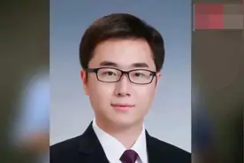 奶茶妹妹前男友是帅气才子？因为刘强东分开？视频封面