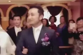 尼格买提北京豪宅首次曝光，老婆美得像混血女神视频封面