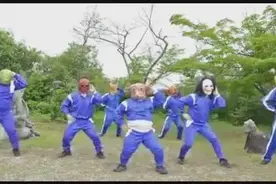 日本人真会玩！搞笑的妖怪体操 18倍快放图片