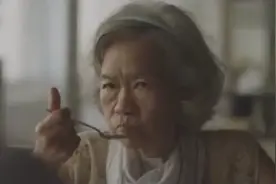 泰国感动上万人的视频，如果你忘了我，没关系，我记得你就行！图片