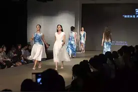 湖北17所高校女老师T台上走秀PK 还能认出你的女神么？图片