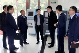 荆州市地税局赴洪湖调研地税工作图片