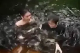 用美女来打窝钓鱼，效果出奇的好.....视频封面