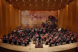 大陆艺术家到台湾给同胞表演《红楼梦》组曲《悲歌秦可卿》视频封面