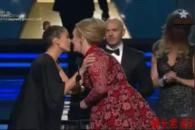 英国 国宝级歌手Adele（阿黛尔）格莱美获奖现场 经典瞬间集合视频封面