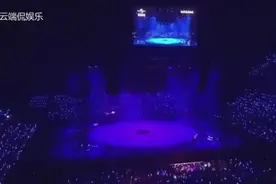 还有谁？歌神张学友2018曼谷演唱会，全场跟着合唱，太好听火爆了