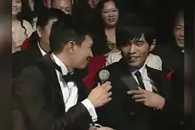 张家辉采访周杰伦，周杰伦确认过眼神：“你讲广东话好了”视频封面