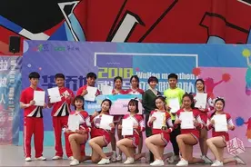 2018武汉马拉松拉拉队决赛惊艳落幕，关山中学夺冠图片